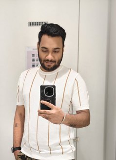 Ersahil - Male एस्कॉर्ट in Kolkata Photo 9 of 9