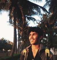 Ariyansh - Male escort in Pune