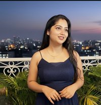 Kavyanshi - एस्कॉर्ट in Gurgaon