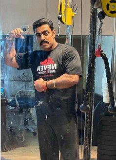 Vaibhav Chugh - Male escort in New Delhi Photo 1 of 8