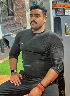 Vaibhav Chugh - Male escort in New Delhi Photo 8 of 8