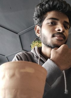 Rahul - Male escort in Hyderabad Photo 2 of 3