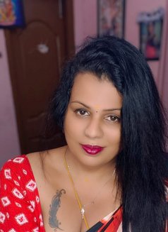 Transexual Chennai Vellacheri Nisha - Transsexual এস্কর্ট in Chennai Photo 1 of 5