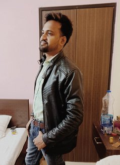 Raj - Male escort in Kolkata Photo 1 of 1