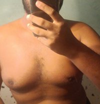 Electro - Male एस्कॉर्ट in Mumbai