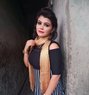 Seema - escort in Noida Photo 4 of 9