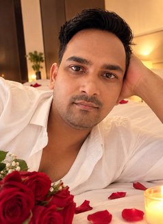 Real Amar - Male escort in Pune Photo 6 of 6