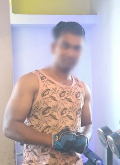 DannyPune - Male escort in Pune Photo 3 of 5