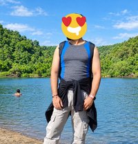 Pussy Leaking Guy Available in Bangalore - Male ఎస్కార్ట్ in Bangalore