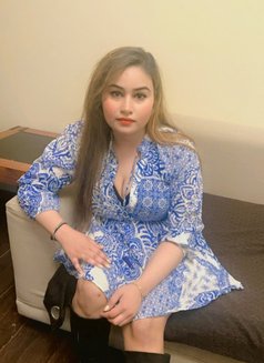 Anushka Escorts Service and Cell Girls S - ఎస్కార్ట్ in Pune Photo 1 of 2