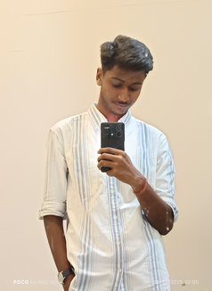 Ca Topper - Male escort in Pune Photo 2 of 2