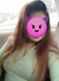 Simi - escort in Kolkata Photo 2 of 2