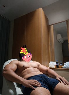 Mr Bull - Male এস্কর্ট in Hyderabad Photo 4 of 12