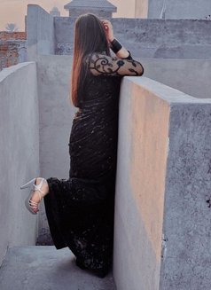 Dolly Sharma - এস্কর্ট এজেন্সি in New Delhi Photo 1 of 2