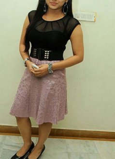 Sarika Wahi - एस्कॉर्ट in Mumbai Photo 1 of 1