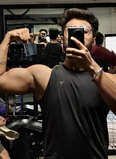 Hunk Vedant for Women Real Meet - Male escort in Mumbai Photo 1 of 3