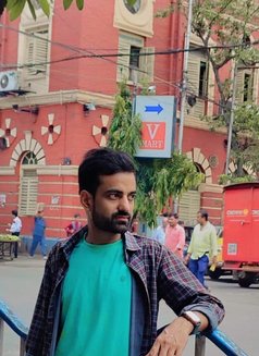 Amit - Male escort in Varanasi Photo 2 of 3