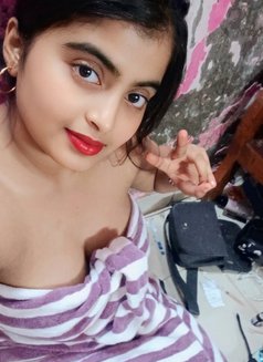 Pranali - escort in Mumbai Photo 1 of 1