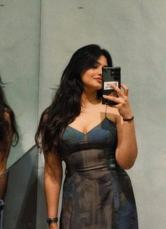 I am mahi cam show and real meet - escort in Hyderabad Photo 4 of 4
