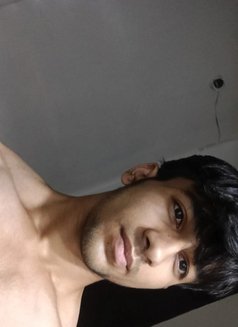 Dhruv - Male escort in New Delhi Photo 1 of 4