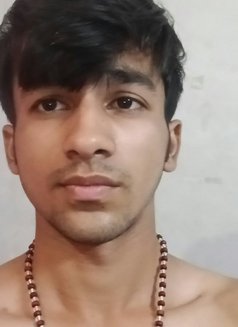 Dhruv - Male escort in New Delhi Photo 4 of 4