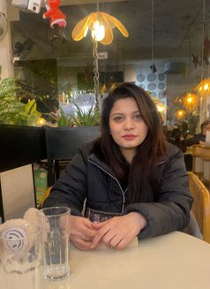 Shweta - escort in New Delhi Photo 5 of 14