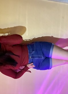 Shweta - escort in New Delhi Photo 7 of 14