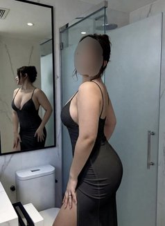 Parachi Singh - escort in Pune Photo 1 of 2
