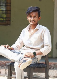 Rohit2419shinde - Male adult performer in Mumbai Photo 1 of 2