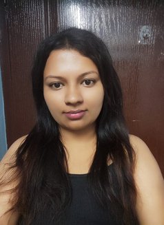 Pooja - वयस्क कलाकार in Chennai Photo 1 of 4