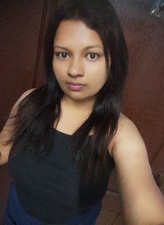 Pooja - वयस्क कलाकार in Chennai Photo 2 of 4