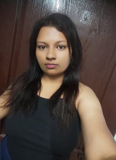 Pooja - वयस्क कलाकार in Chennai Photo 3 of 4