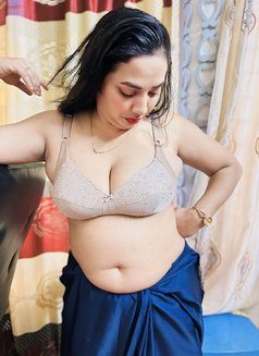 Anu Cam Show Real Meet - escort in New Delhi Photo 2 of 2
