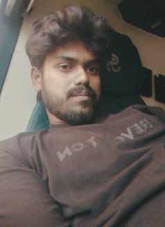 Rohan - Male escort in Mumbai Photo 4 of 4