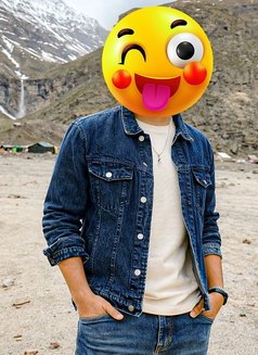 Mature & Gentleman - Male escort in Gurgaon Photo 2 of 14