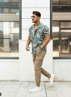 Big Cock 3 Somes & Cuckold Both - Male எஸ்கார்ட் in New Delhi Photo 2 of 2