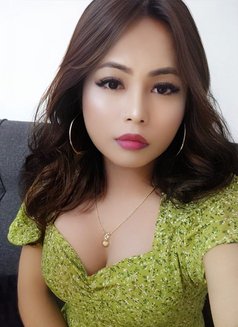 Aylin - Transsexual escort in New Delhi Photo 1 of 3