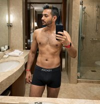 D/7 MASSAGE & P*S*Y LICKING EXPERT 🥵 - Male एस्कॉर्ट in New Delhi Photo 1 of 10