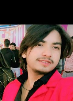 Roy - Male escort in New Delhi Photo 3 of 4
