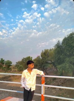 Weldrow - Male escort in Pune Photo 1 of 1