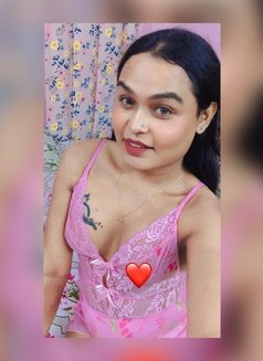 Lovelybrahmw - Transsexual escort in New Delhi Photo 1 of 2
