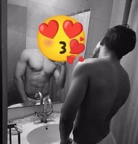 Massage service and Escort - Male एस्कॉर्ट in Mumbai