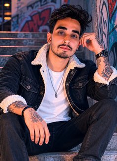 Samarsingh - Male escort in New Delhi Photo 5 of 5