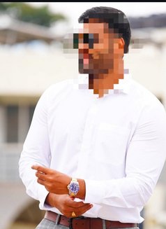 Kiss Me - Male எஸ்கார்ட் in Bangalore Photo 1 of 2