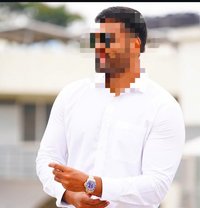 Kiss Me - Male एस्कॉर्ट in Bangalore