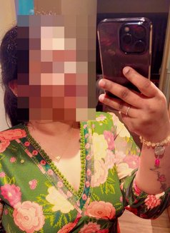 Malni - एस्कॉर्ट in Chennai Photo 4 of 8