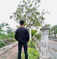 Saint - Male एस्कॉर्ट in Surat