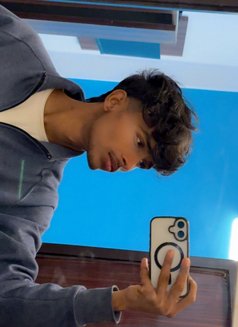 Rishii - Male escort in Navi Mumbai Photo 3 of 6