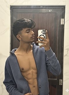 Rishii - Male escort in Navi Mumbai Photo 6 of 6