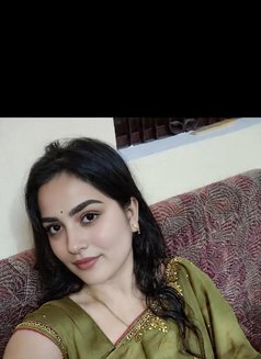 Roxs - எஸ்கார்ட் in Hyderabad Photo 1 of 4